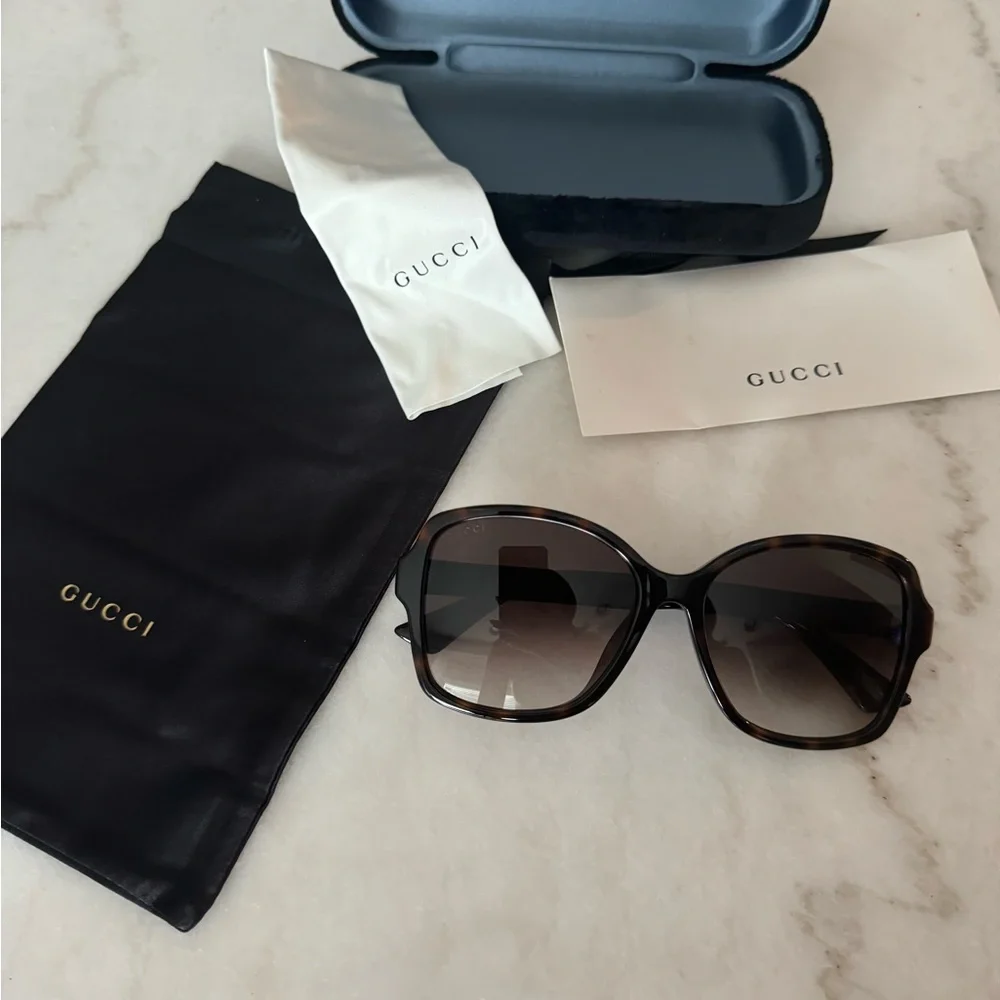 New Gucci Sunglasses - Picture 15 of 15
